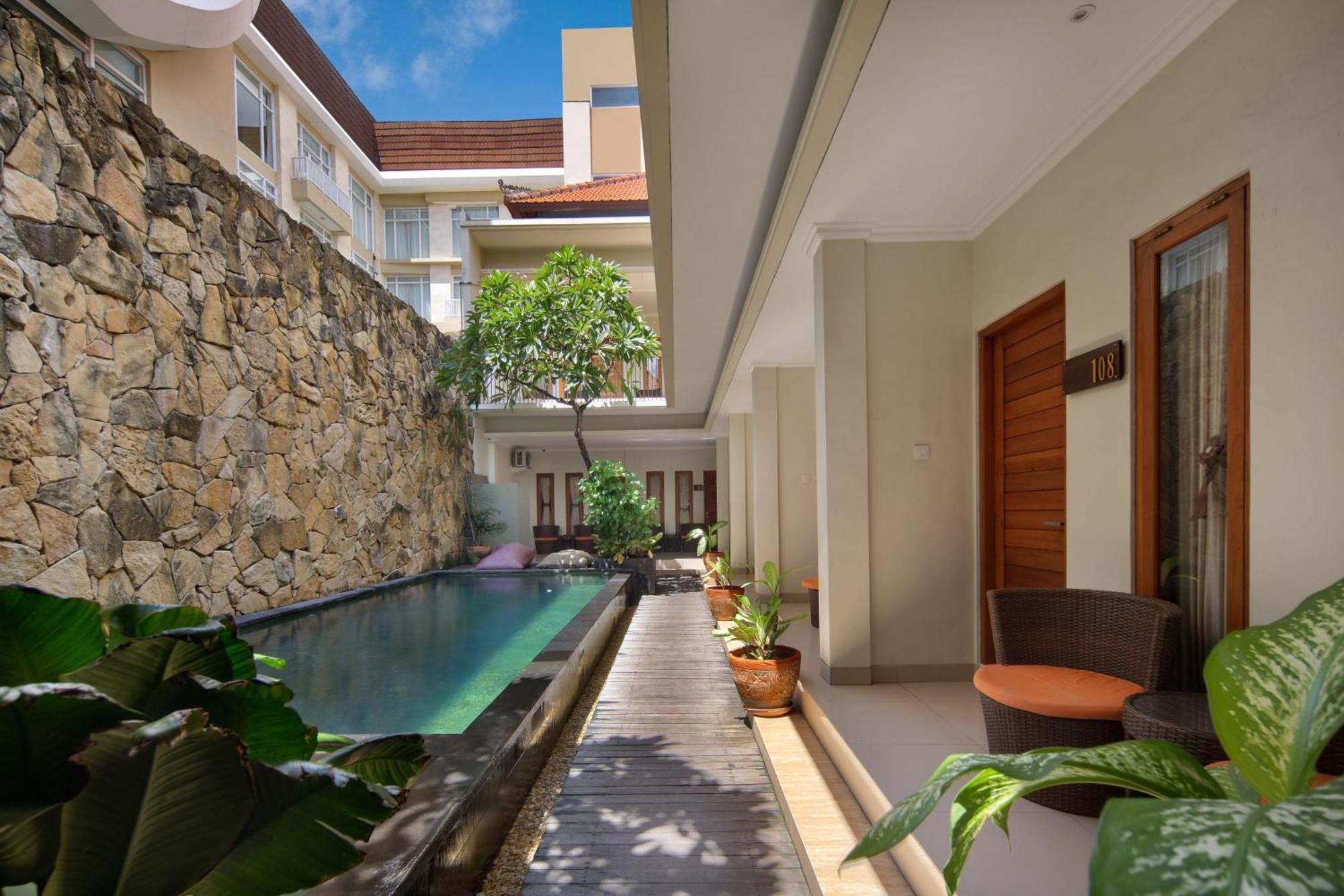 Hotel Angkul Angkul Segara Kuta By Kamara 3*